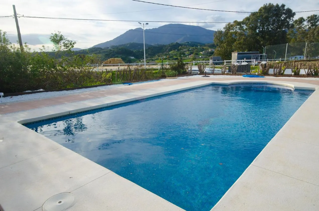 Villa El Dorado 埃斯特波纳