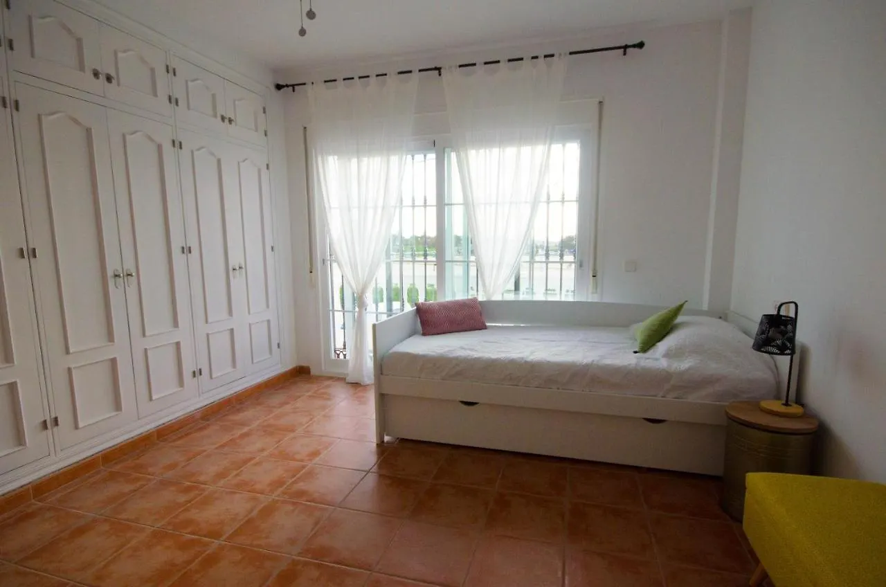 Villa El Dorado 埃斯特波纳