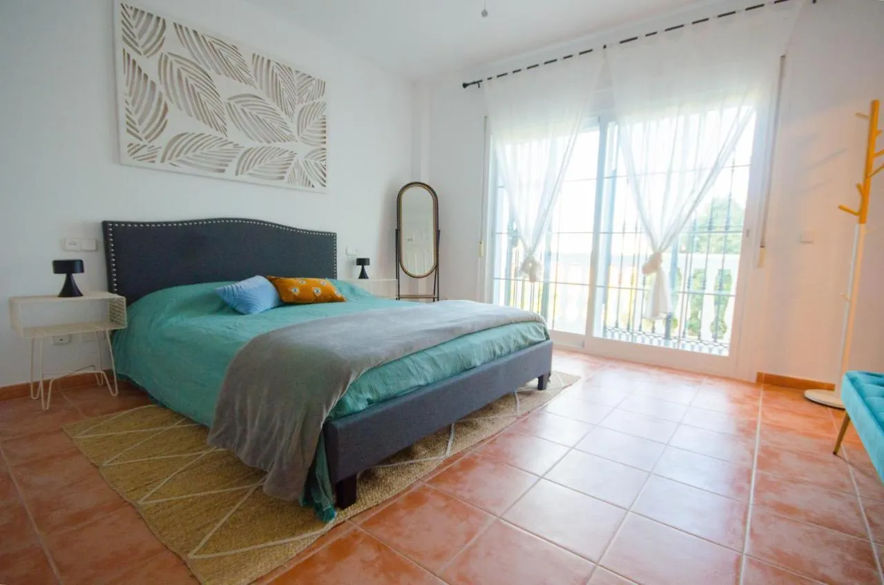 Villa El Dorado Estepona 0*,  İspanya