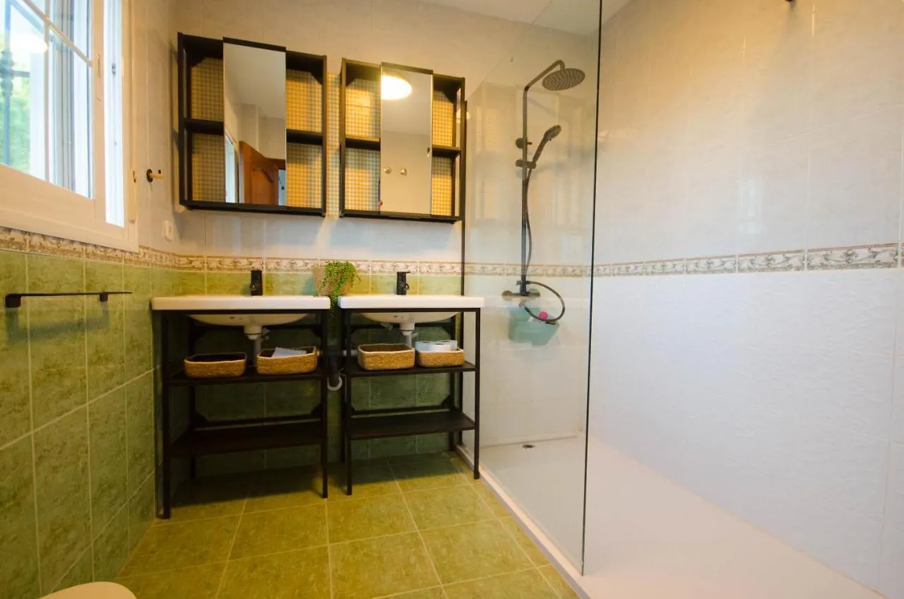 Villa El Dorado Estepona 0*,  İspanya